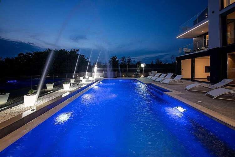 Seaview Apartment Funtana Bagian luar foto