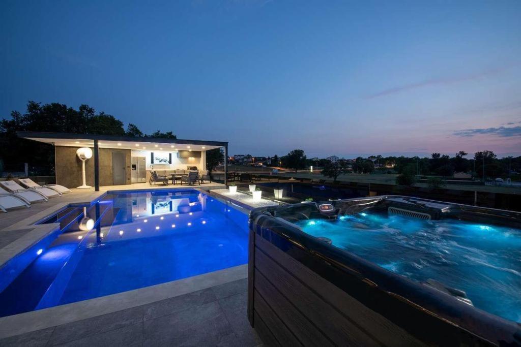 Seaview Apartment Funtana Bagian luar foto