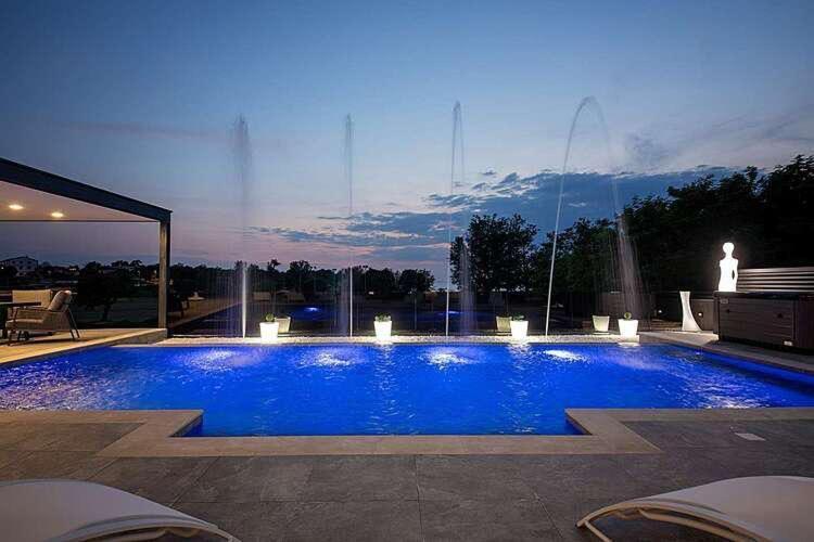 Seaview Apartment Funtana Bagian luar foto