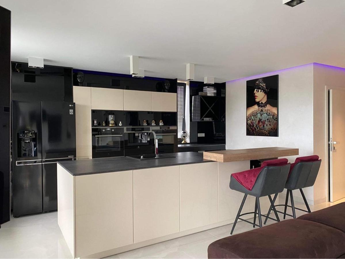 Seaview Apartment Funtana Bagian luar foto
