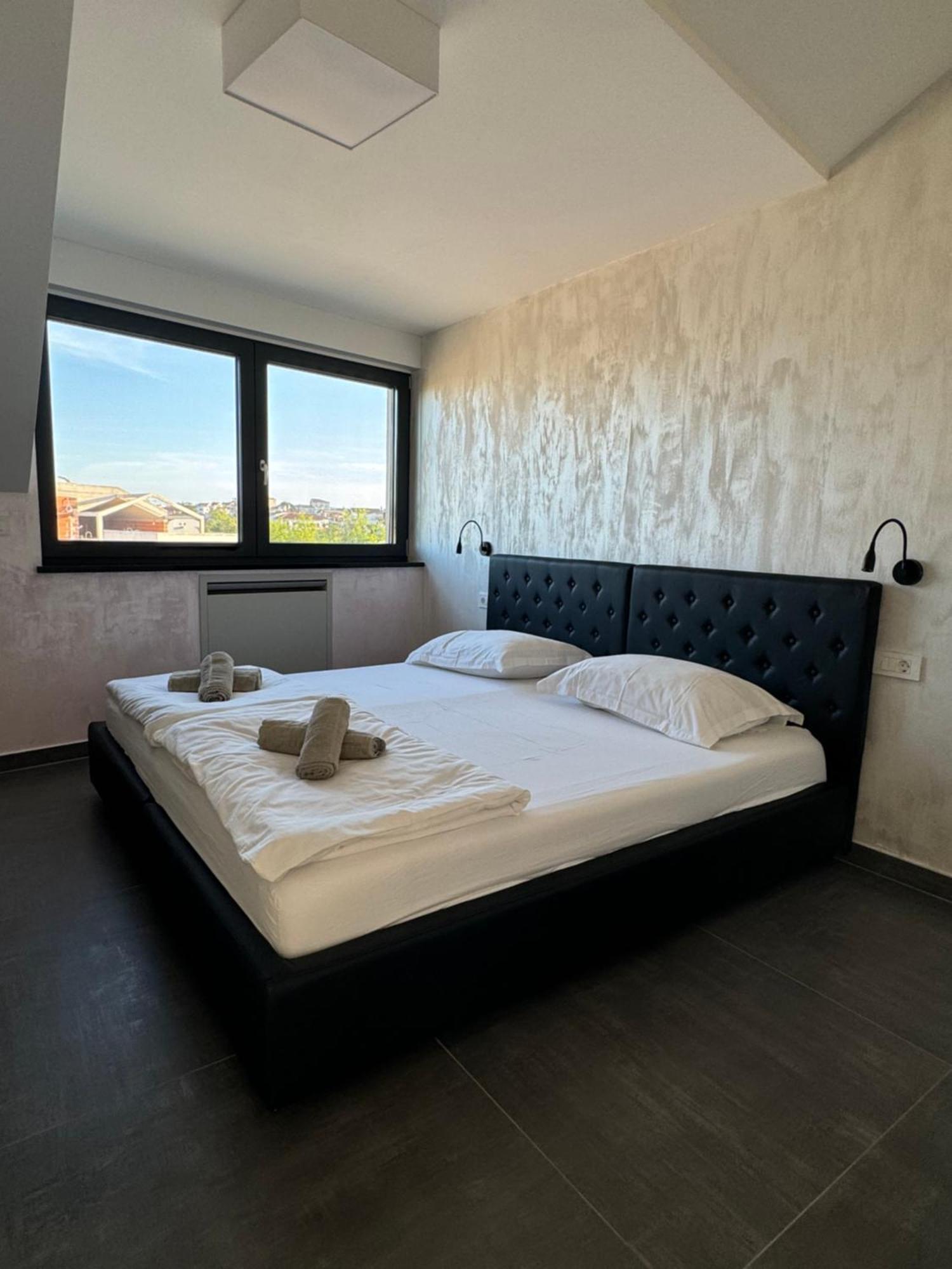 Seaview Apartment Funtana Bagian luar foto